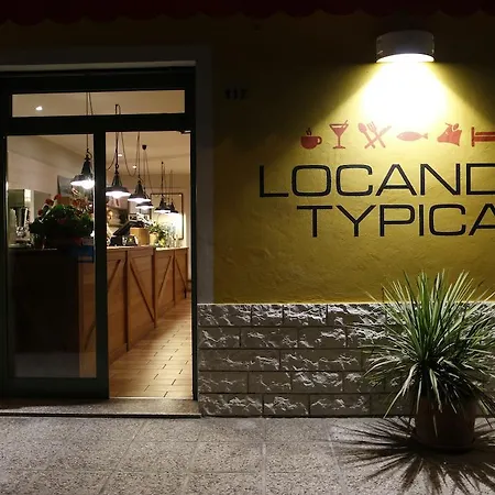 招待所 迪波罗坎达迪比卡酒店